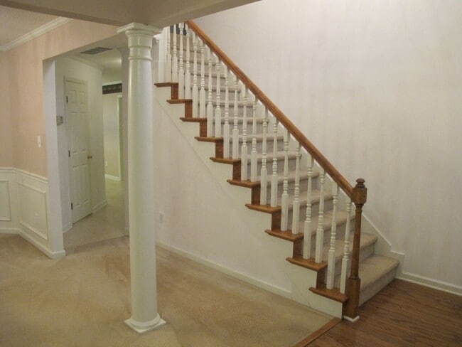 Building Photo - Spacious home in nice Evans neighborhood  ...