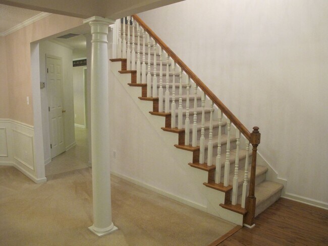 Foto del edificio - Spacious home in nice Evans neighborhood  ...
