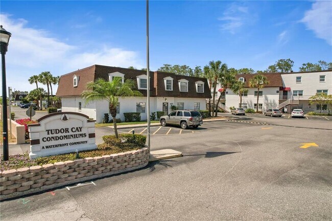 Foto del edificio - 9201 Tudor Dr