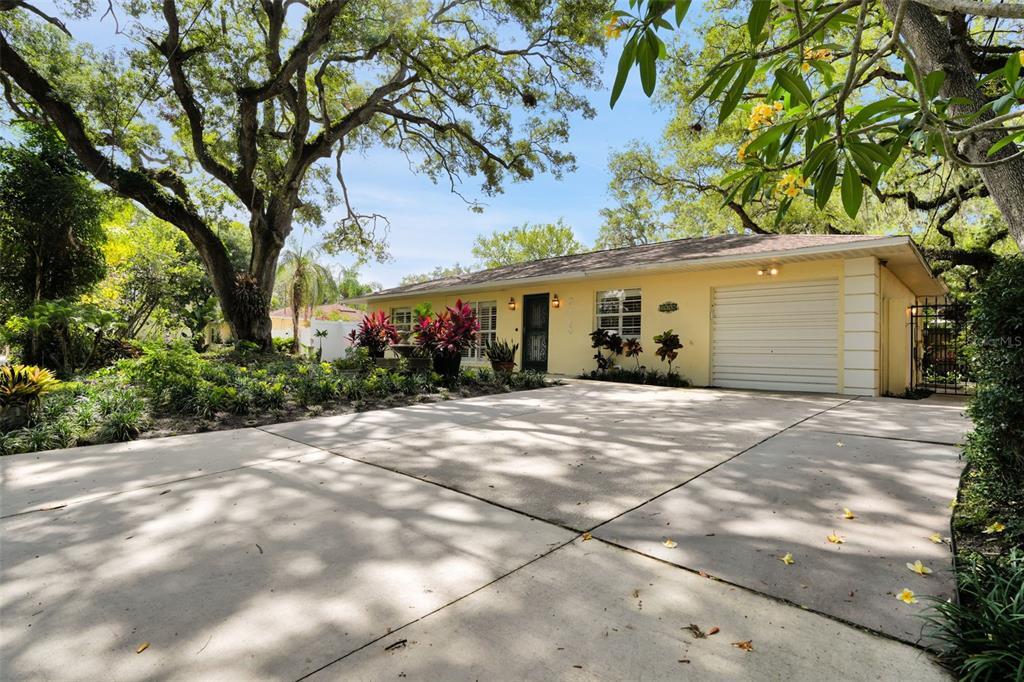 Foto principal - 3118 W Fielder St