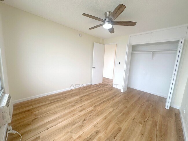 Foto del edificio - 3340 Campbell Ave
