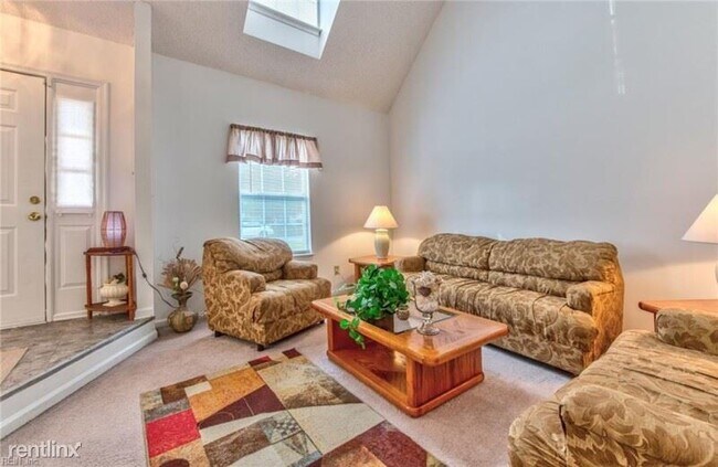 Building Photo - 4 br, 2.5 bath House - 1712 Breezy Pines Ct.