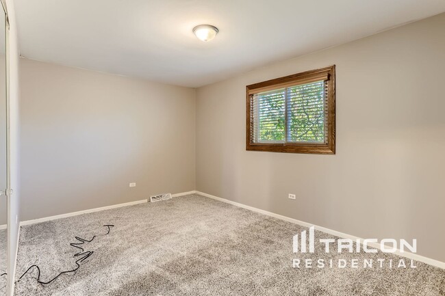 Building Photo - 8537 163rd St