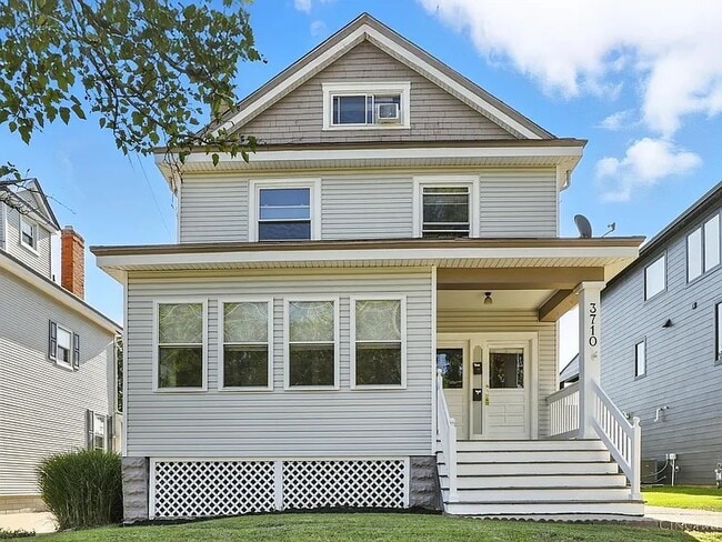 Building Photo - 3710 Hyde Park Ave