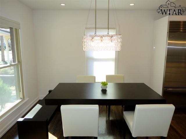 Building Photo - 2414 Clarinda Ave