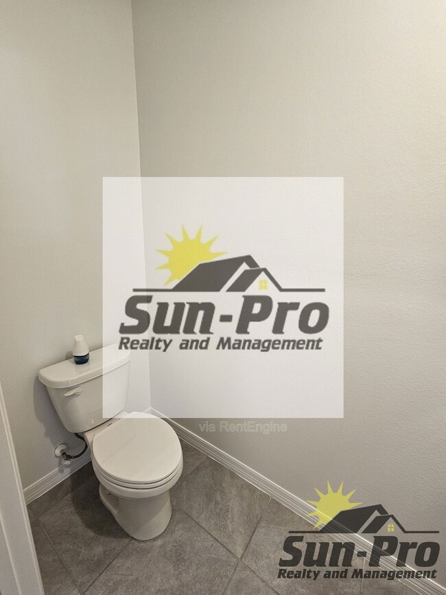 Building Photo - 11 BELLA LAGO Cir