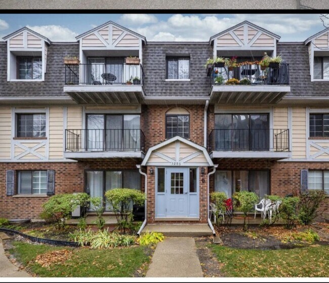 Front view - 3260 Sanders Rd