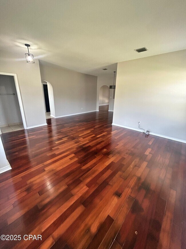 Foto del edificio - 3474 Cherry Ridge Rd