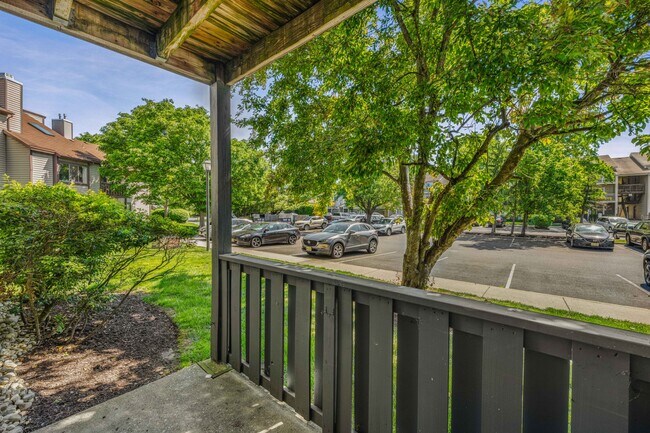 Foto del edificio - 5317 Aberdeen Dr