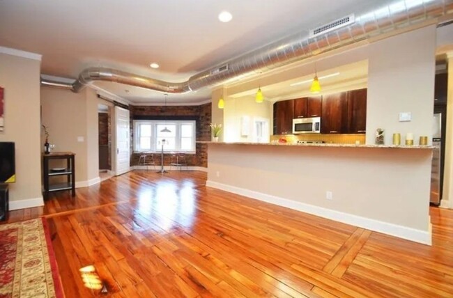 Foto del edificio - WALNUT HILLS- Immaculate 2 Bedroom 2 Bathr...