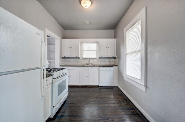 Foto del edificio - 109 E 23rd St