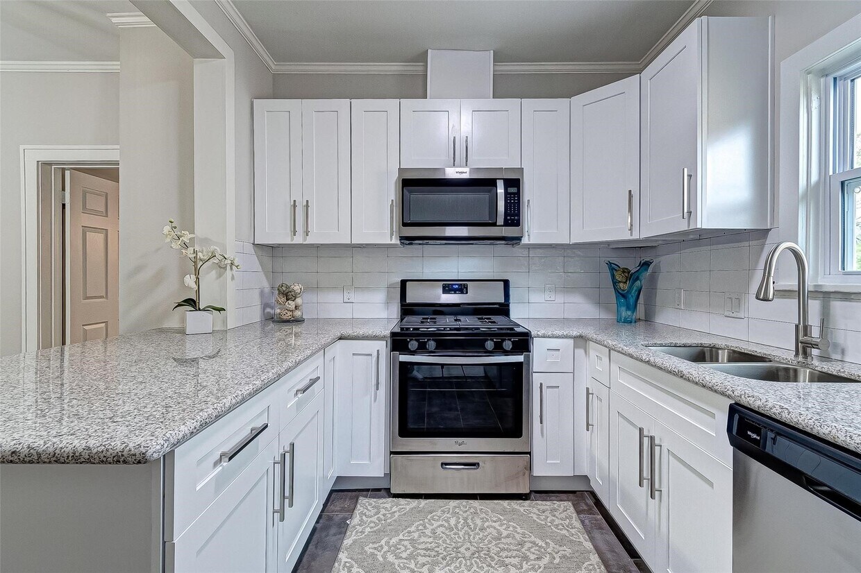 Foto principal - 2420 Huldy St