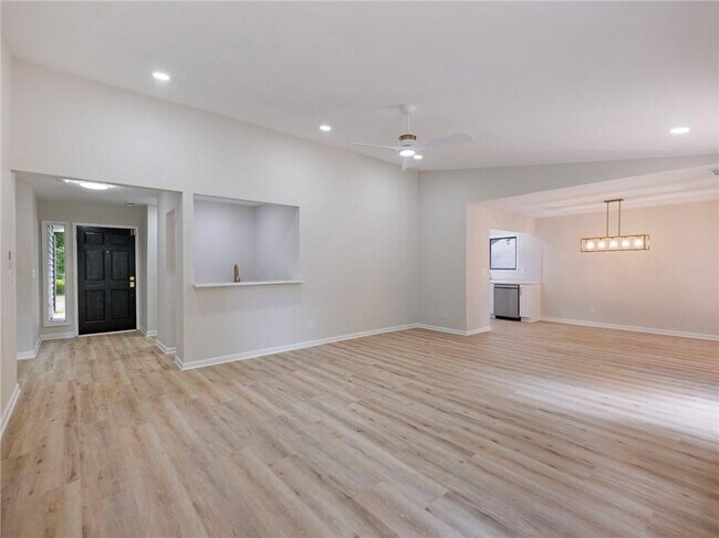 Building Photo - 2645 Trotters Walk Trail