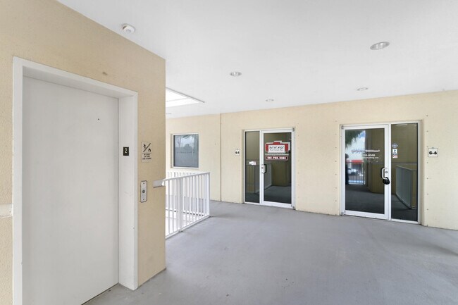 Foto del edificio - 2775 Vista Pkwy
