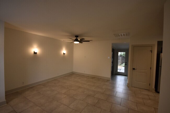 Foto del edificio - 1012 Bidwell St