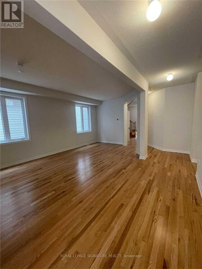 Building Photo - 404 BLACKCHERRY CRESCENT