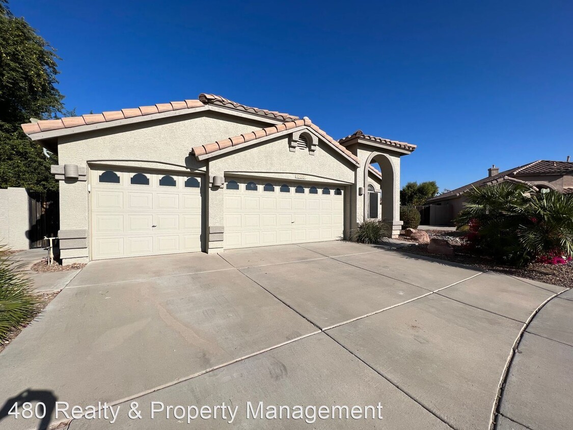 Primary Photo - 4 br, 2 bath House - 3902 S Cox Ct