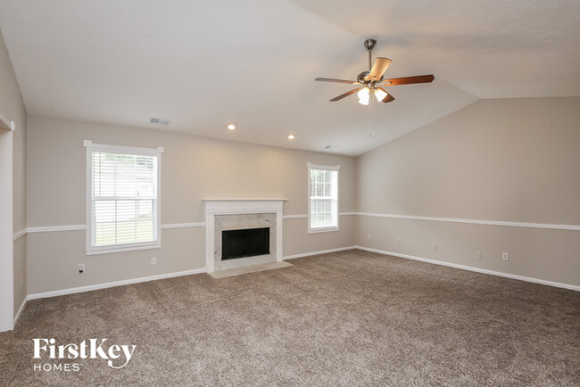 Building Photo - 3920 Valleybrook Court