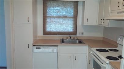 Building Photo - 3712 Malibu Dr