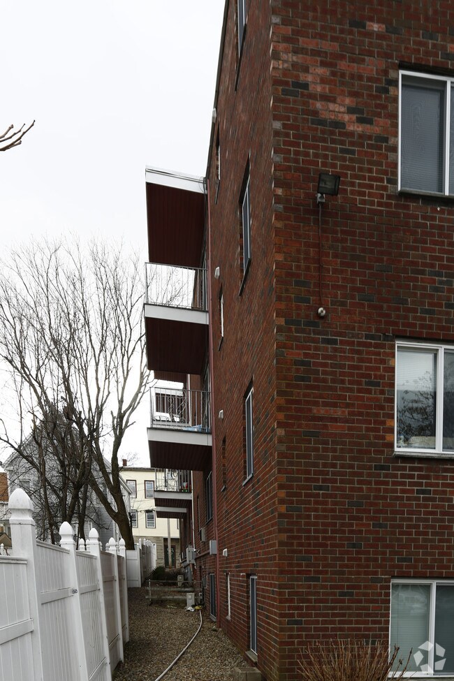 Foto del edificio - 95 Clifton St