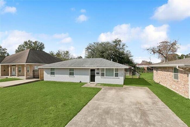 Building Photo - 2524 Mississippi Ave