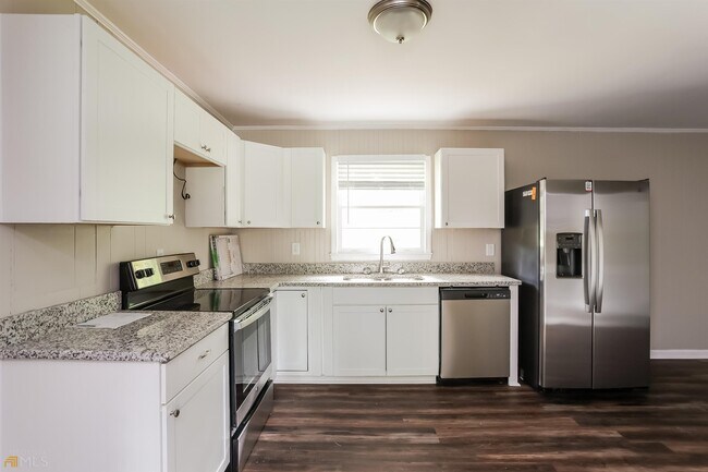 Foto del edificio - 6061 Pine View Terrace