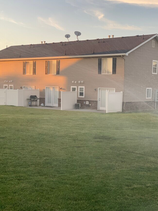 516 Raven Way, Pocatello, ID 83202 Townhome Rentals in Pocatello ID