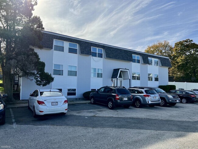 Foto del edificio - 469 Mount Hope Ave