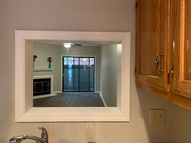 Foto del edificio - 2120 Portland Ave