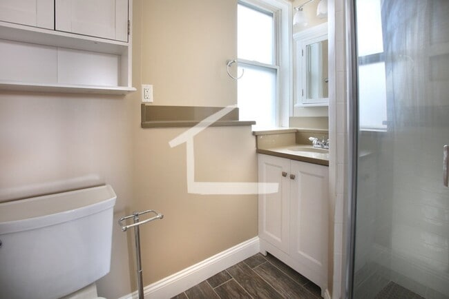 Building Photo - Desirable Fenway Location. High-End Proper...