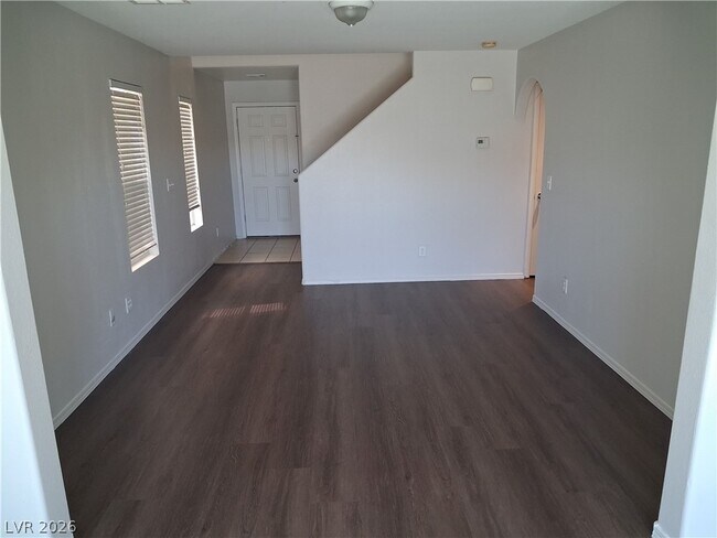 Building Photo - 8011 Torremolinos Ave