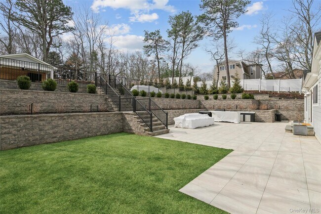 Foto del edificio - 6 W Landing Rd