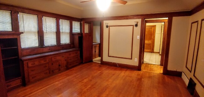 Foto del edificio - 2525 N 49th St