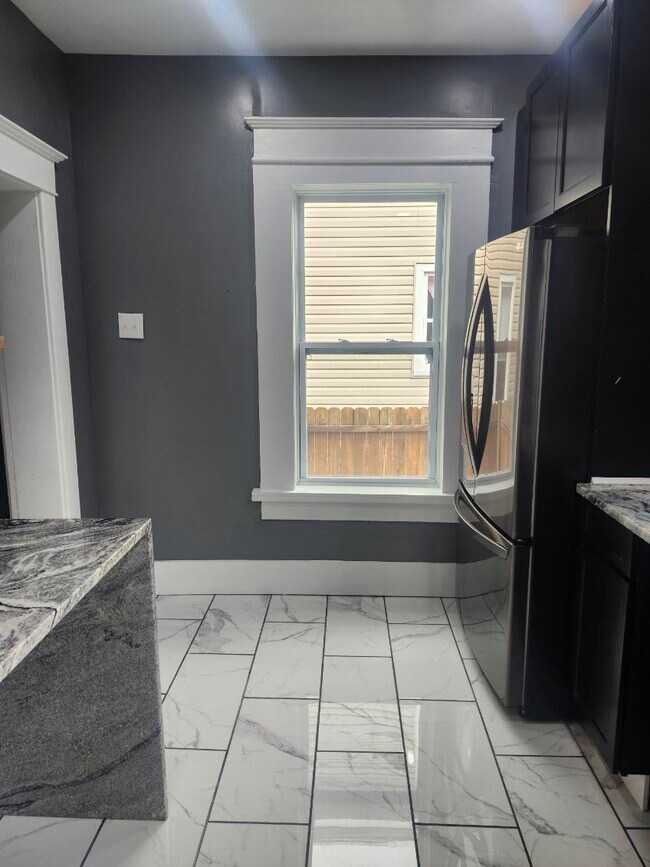 Foto del edificio - 1543 Clifton Ave