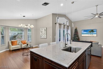 Building Photo - 18015 Horseshoe Bay Cir