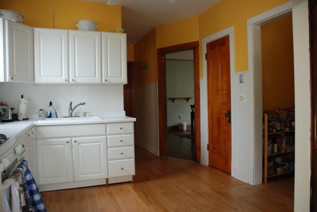 Foto del edificio - 3442 N Leavitt St