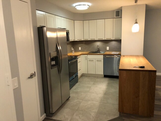 Foto del edificio - 221 Beach 80th St