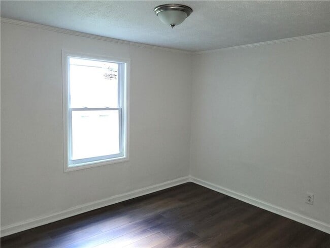 Building Photo - 3716 Piedmont Dr