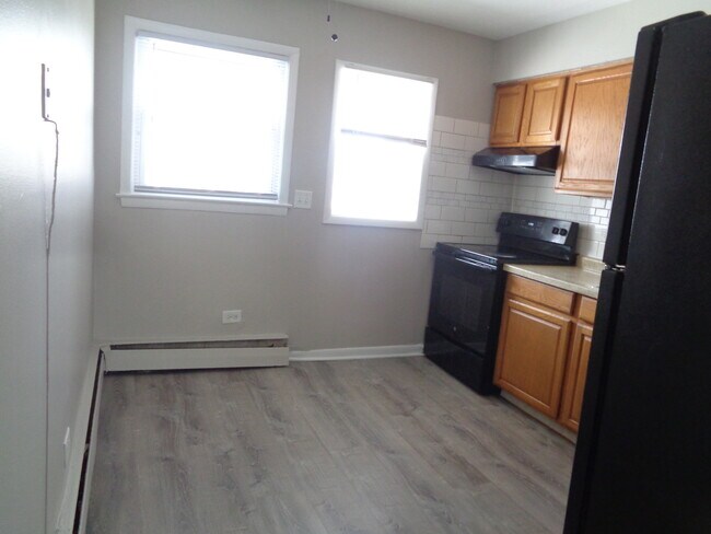 Foto del edificio - 1340 N Main St