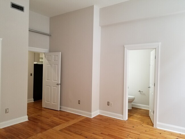 Bedroom 1 - 100 W Washington St