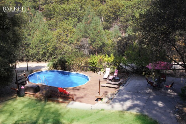Foto del edificio - 10462 Newtown Rd