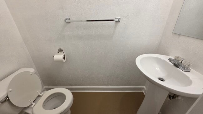 Foto del edificio - 401 Advocate Ct