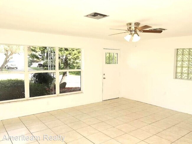 Building Photo - 4 br, 3 bath House - 32007 Bluegill Drive