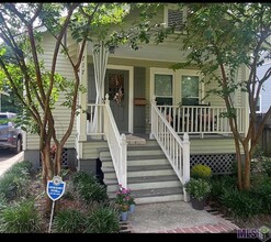 Building Photo - 717 Acadia St