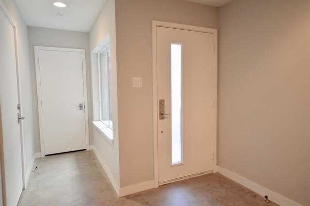Foto del edificio - 2111 Bennett Ave