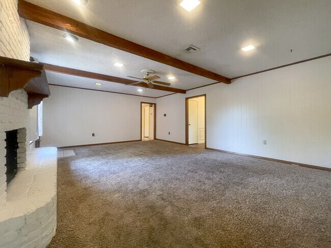 Foto del edificio - 9515 Stony Point Dr