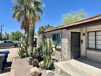 Building Photo - 1234 N Dodge Blvd