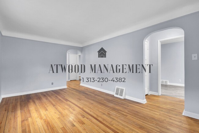Foto del edificio - This beautifully updated 3-bedroom, 1-bath single-family home is ready for move-in!