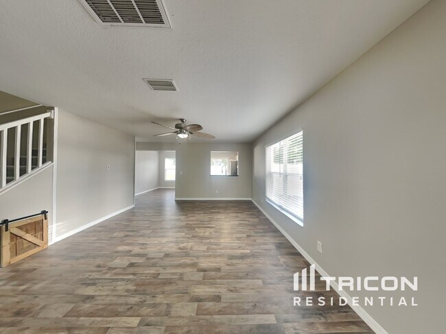 Foto del edificio - 10812 Shasta Ct