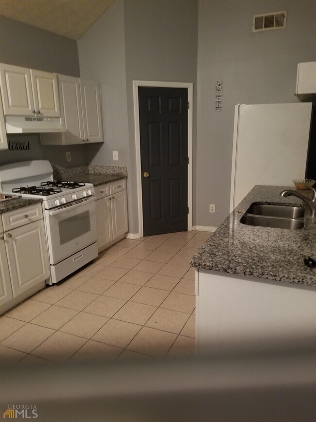 Building Photo - 4201 Wingfoot Ct